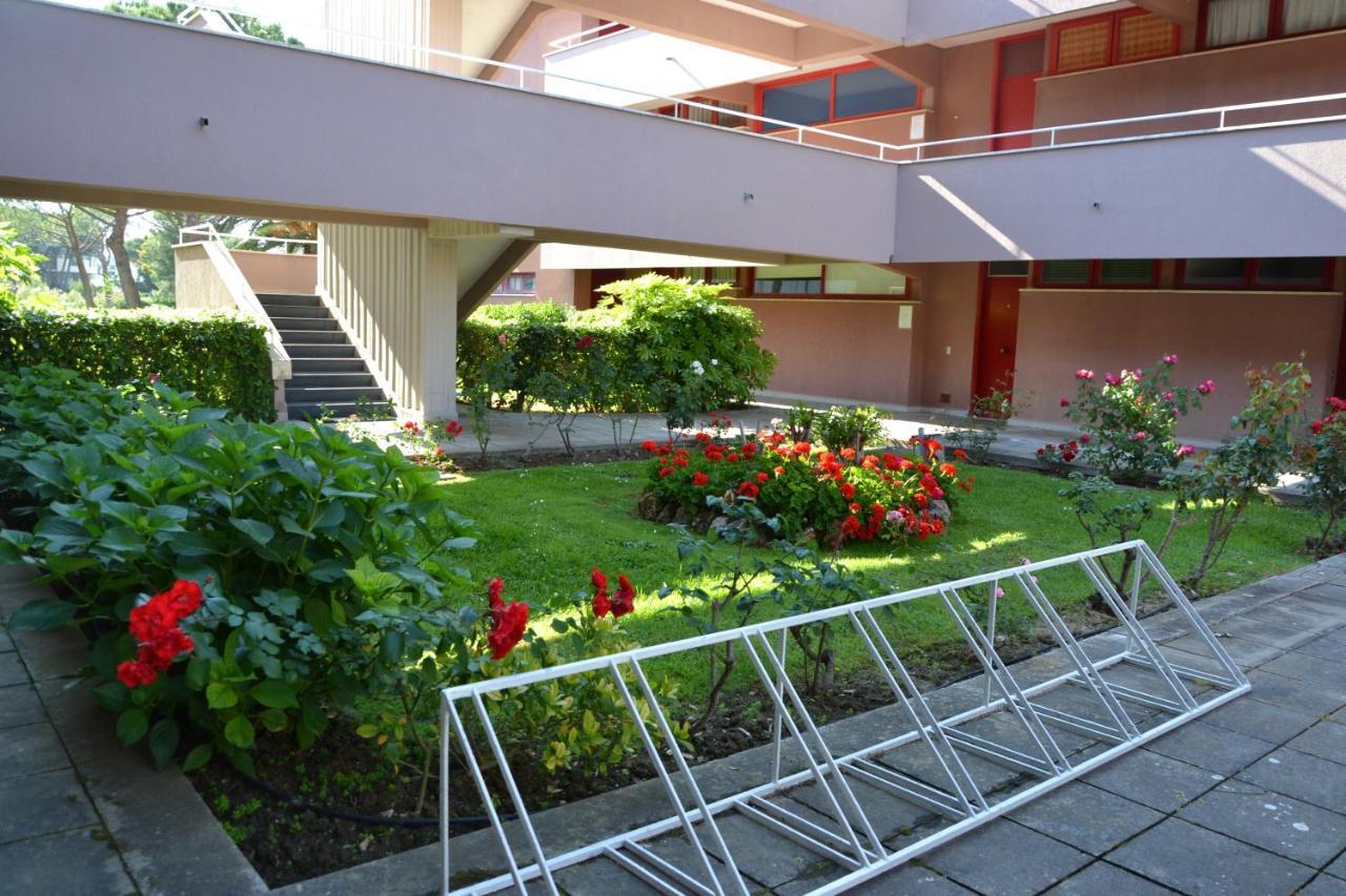Apartments Via Dei Platani Marina Di Bibbona Exterior foto